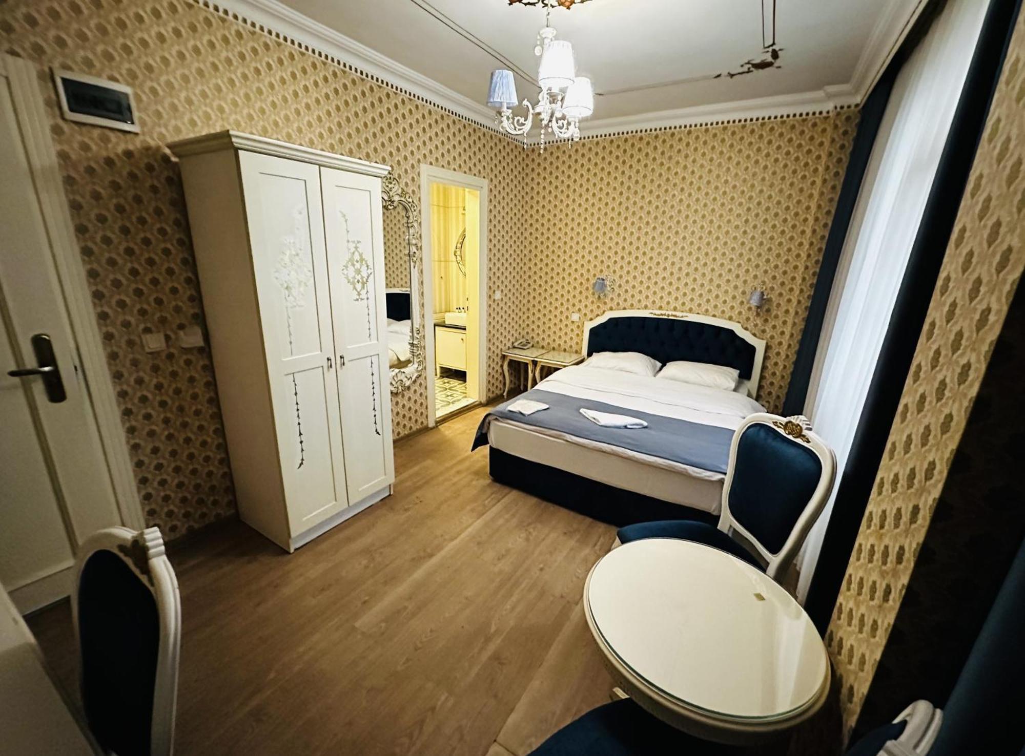 The Istanbul Alyon Hotel Taksim Exteriör bild