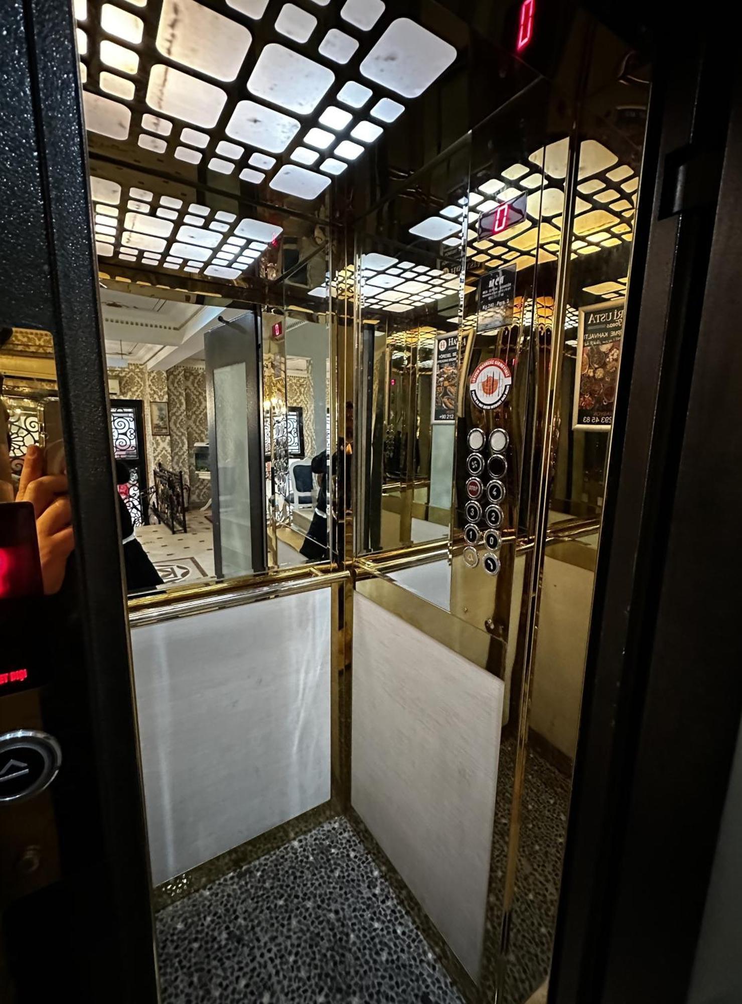 The Istanbul Alyon Hotel Taksim Exteriör bild