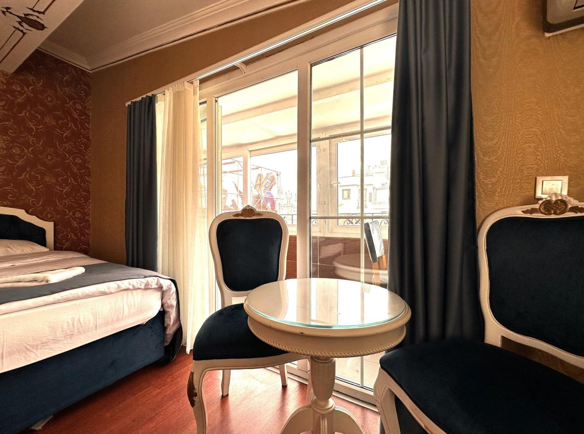 The Istanbul Alyon Hotel Taksim Exteriör bild