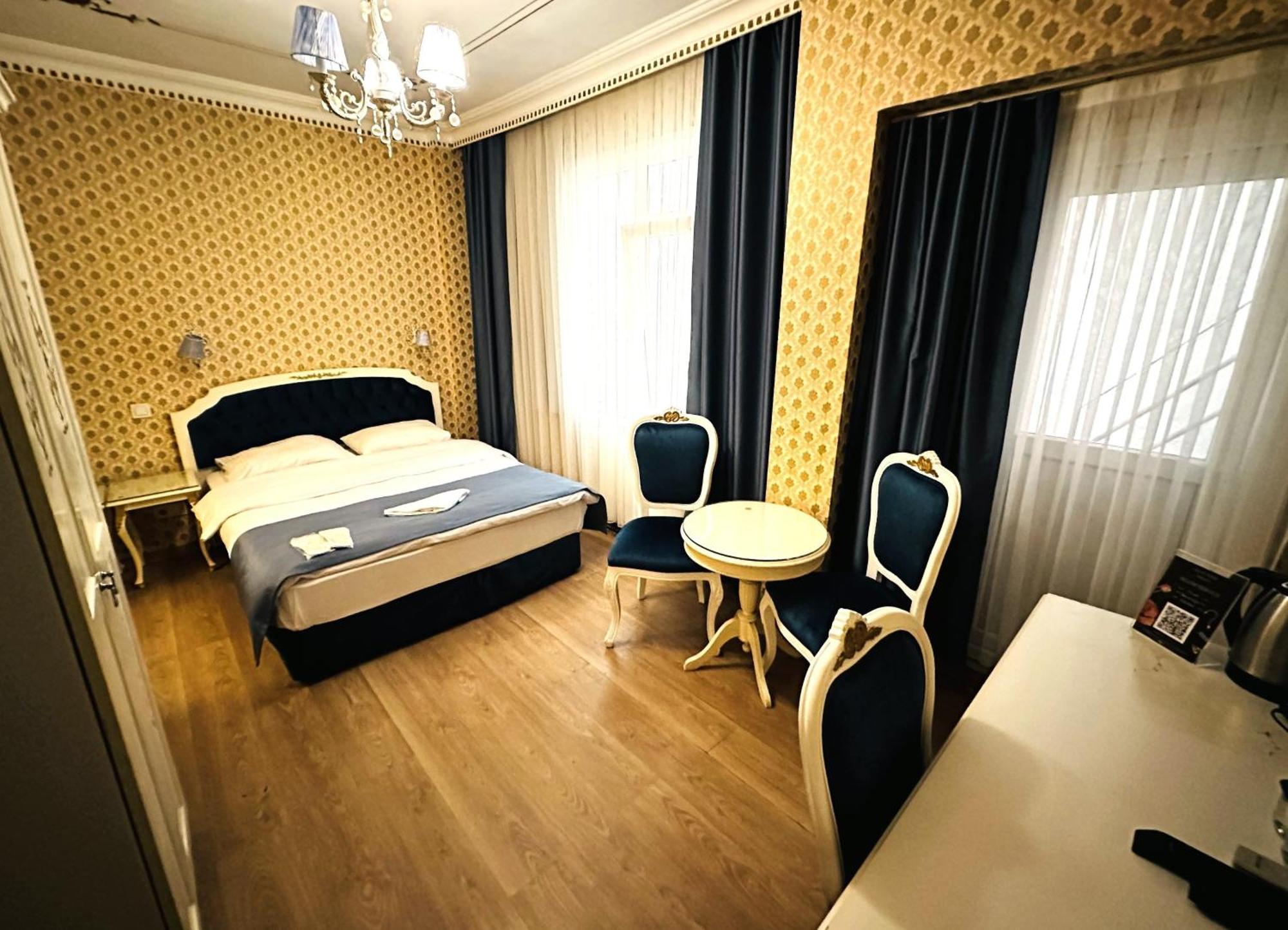 The Istanbul Alyon Hotel Taksim Exteriör bild